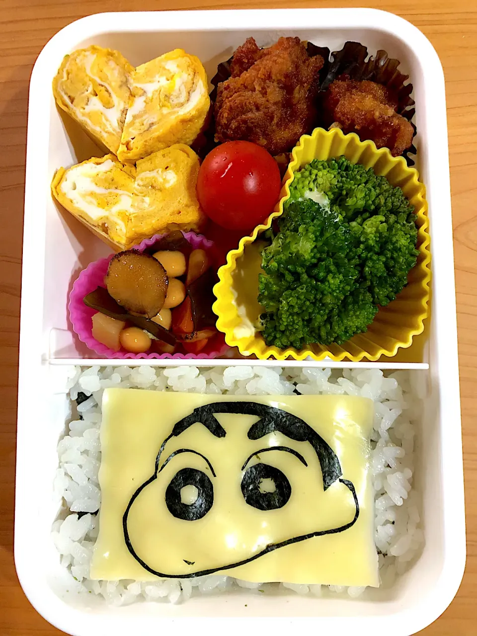 Snapdishの料理写真:8日目 クレヨンしんちゃんのり弁|mikoさん