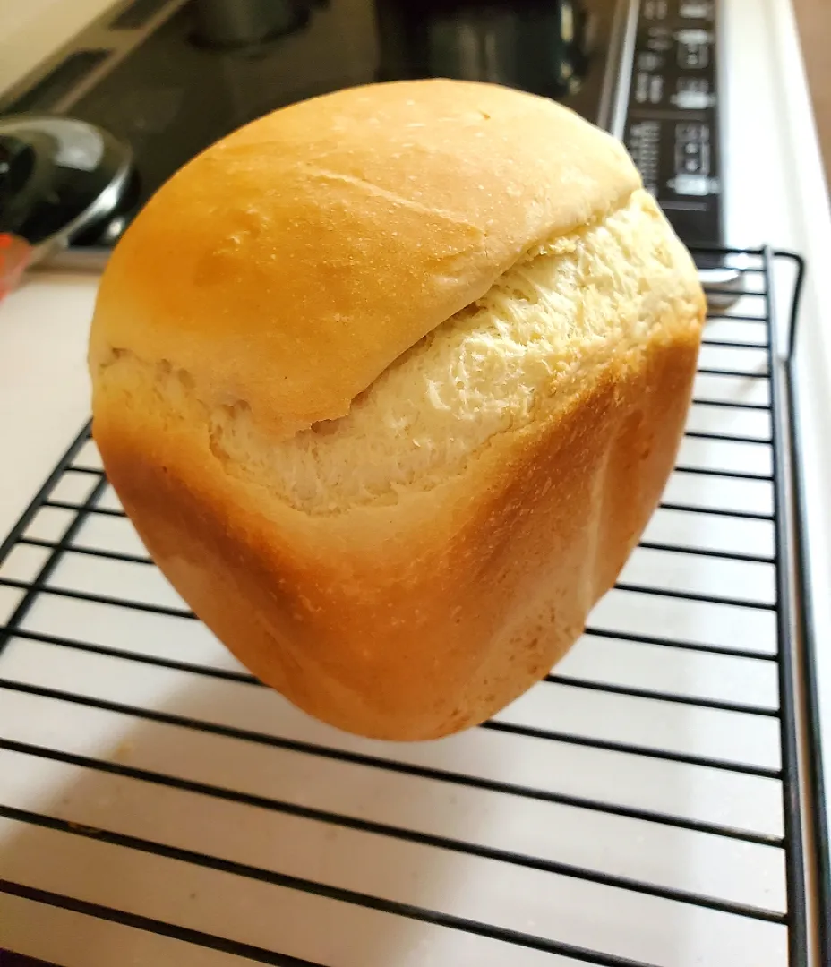 できたての食パン🍞|まちまちさん