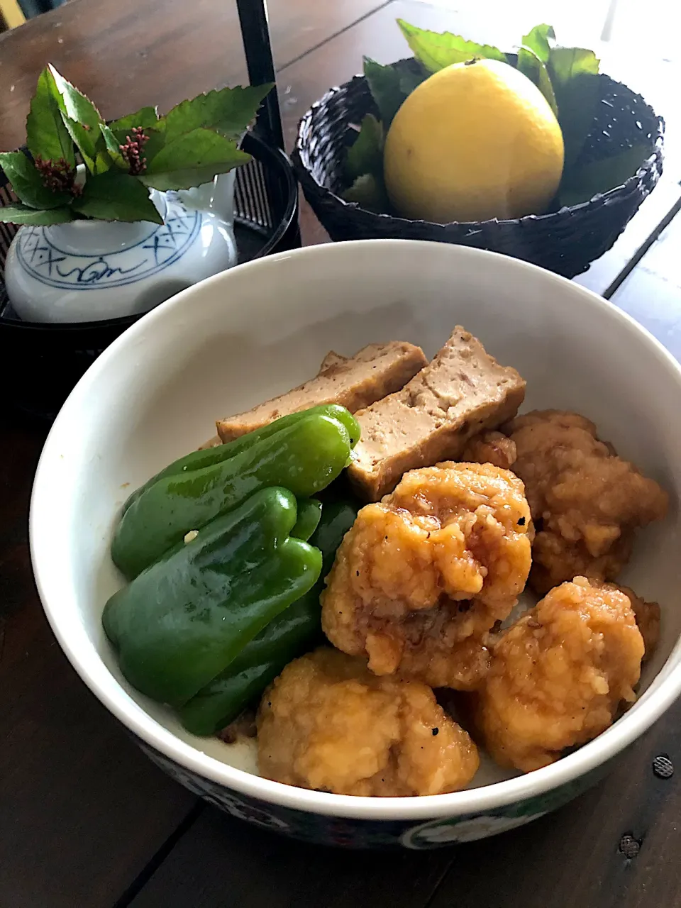 唐揚げと厚揚げ、ピーマンの炊き合わせ初夏風|Cuisineさん