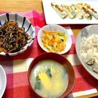 Snapdishの料理写真:ご飯＊中華スープ＊春雨サラダ＊水餃子＊チーズ餃子＊切干しとひじきの煮物|maiさん