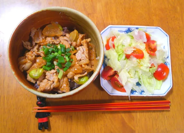 ６月１日　豚肉とそら豆のオイマヨ丼　サラダ|いもこ。さん