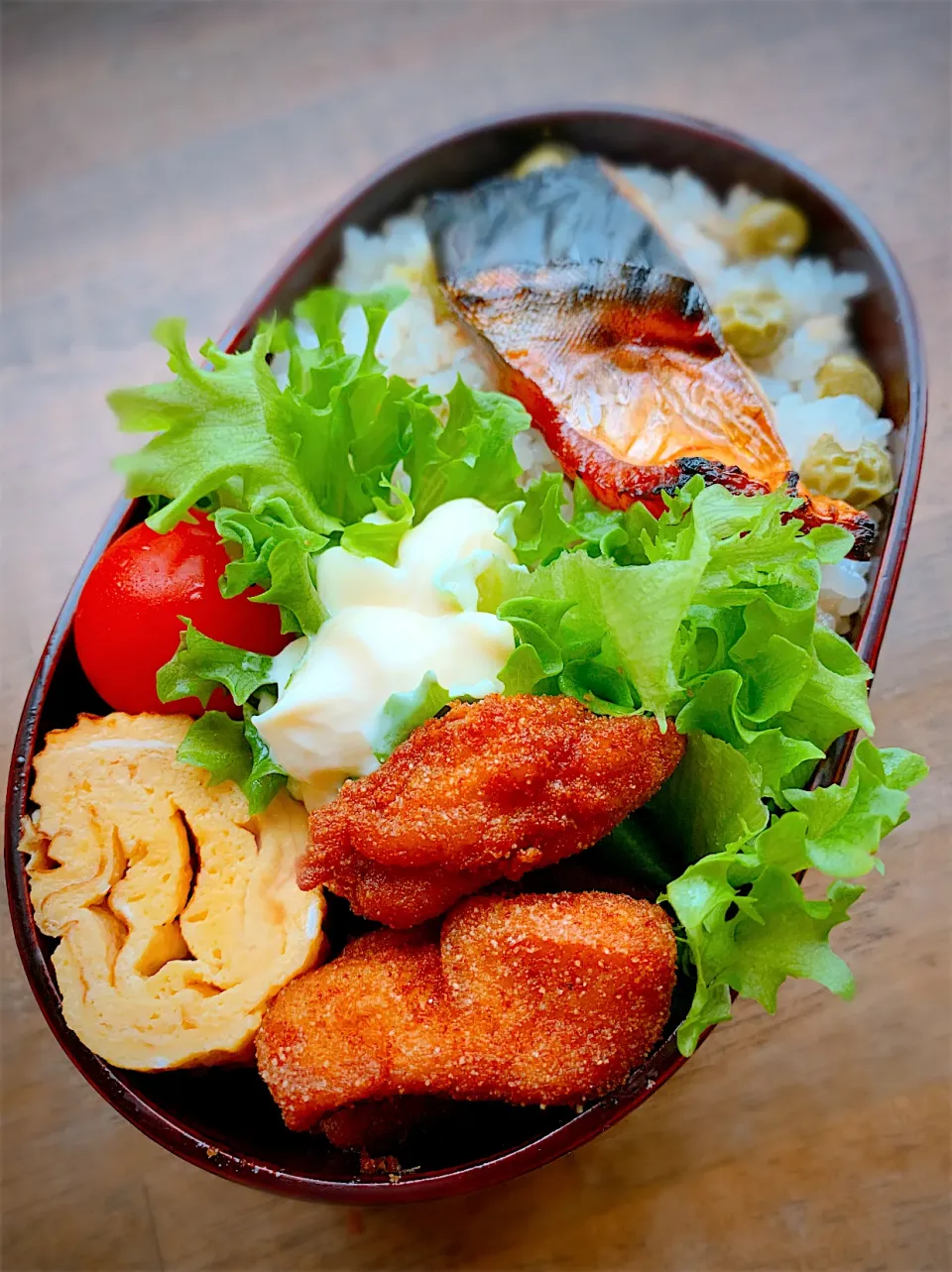 今日のお弁当・鶏むね唐揚げ　豆ごはん|akiさん