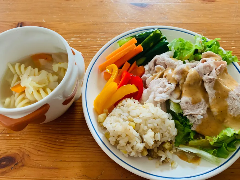 Snapdishの料理写真:残り物で昼ごはん❣️|Satokoさん