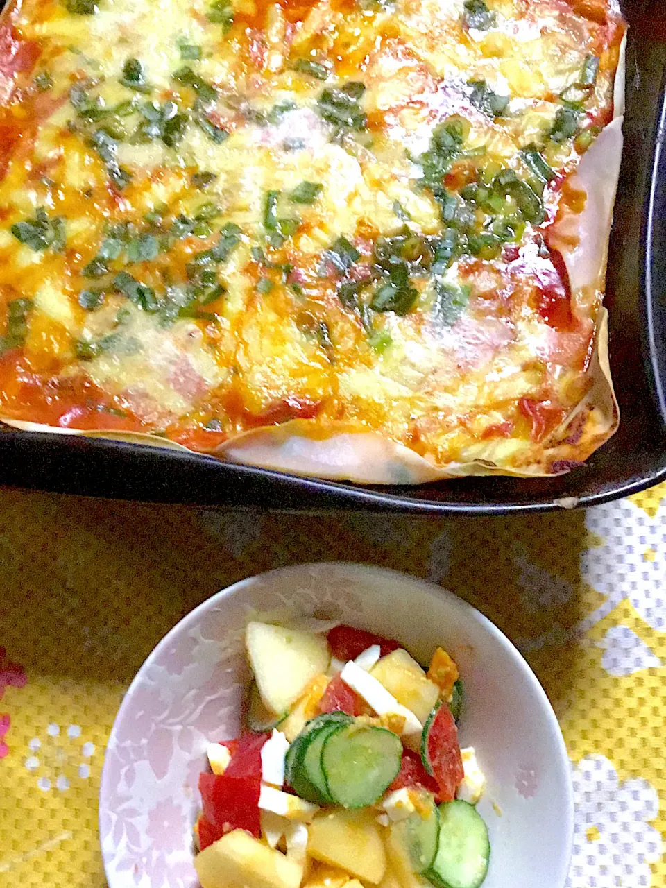 餃子の皮のラザニア風　サラダ🥗|掛谷節子さん