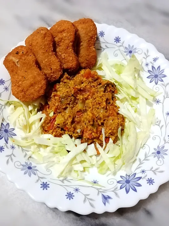 Quinoa with chicken nuggets 🍗🥗|Tooba Nasirさん