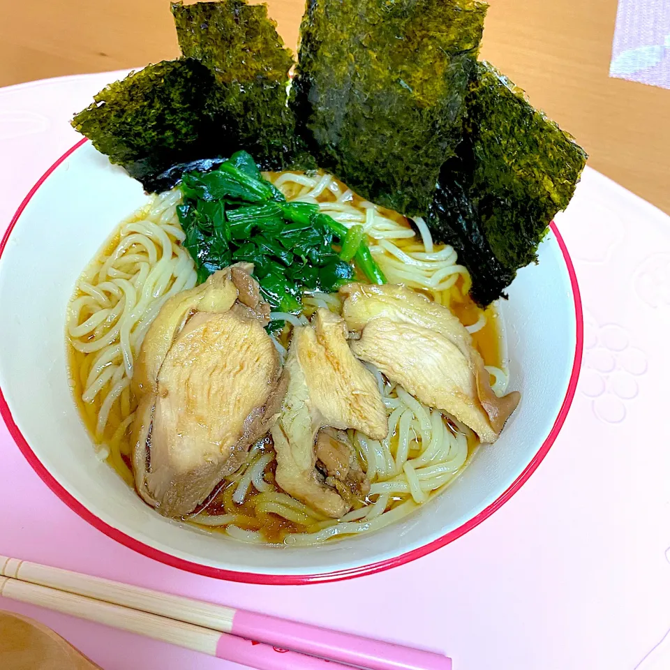 Snapdishの料理写真:3歳娘の醤油ラーメン🍜|かなママさん