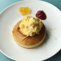 スクランブルエッグとビスケット🥚🍩|スケルさん