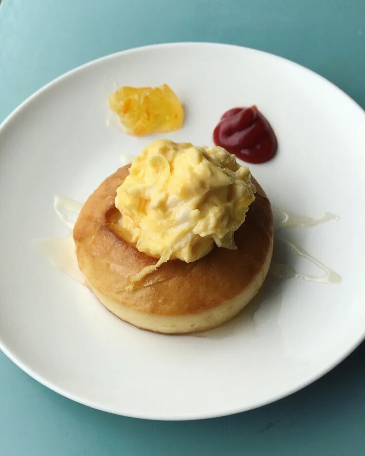 スクランブルエッグとビスケット🥚🍩|スケルさん