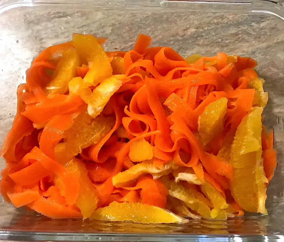 Snapdishの料理写真:Carrots orange salad|Babyluv Cabrera Ocampoさん