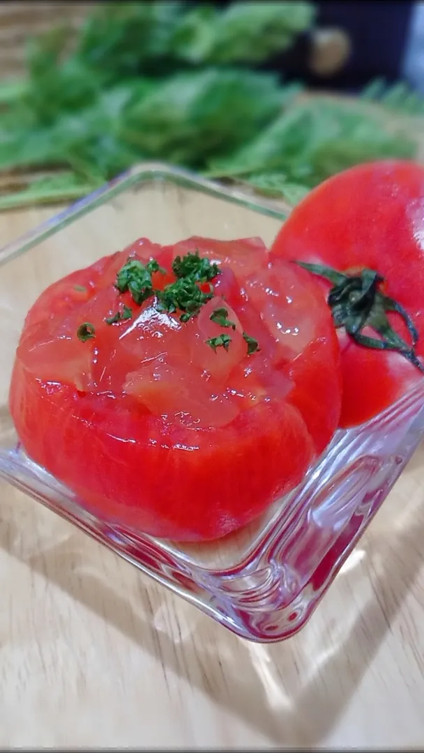 丸ごとトマトのジュレスープ 崩して全部食べちゃって🍅|935さん