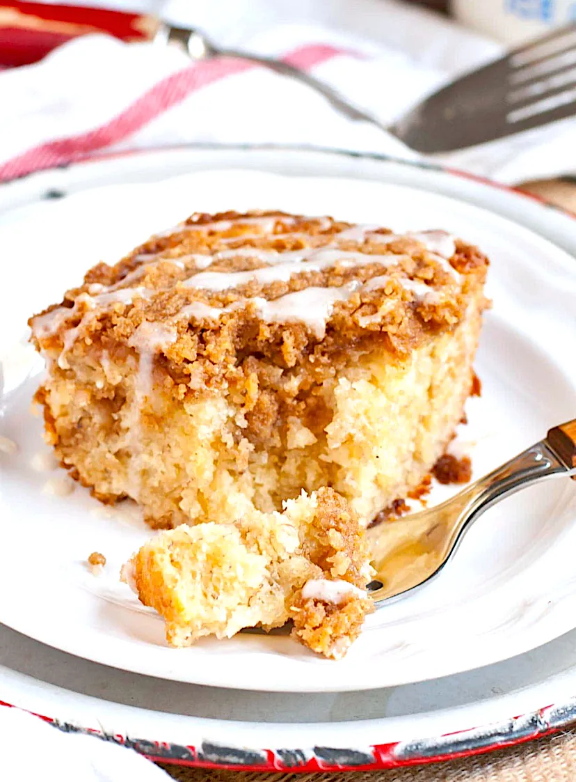 Snapdishの料理写真:Banana crumb coffee cake|Rowaidaさん