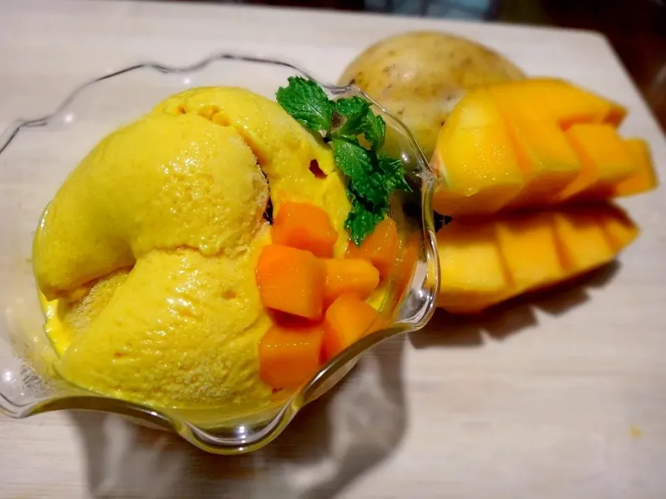 Mango Ice Cream|Food Made by Pheaさん