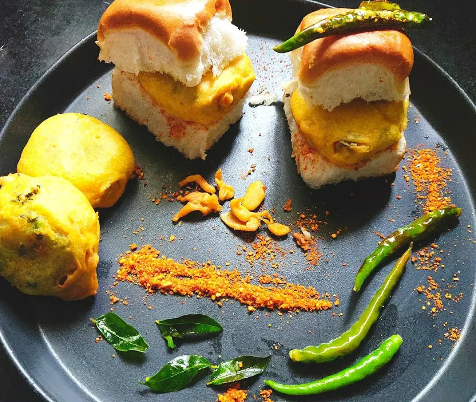 Vada pav|Anusha Kurupさん