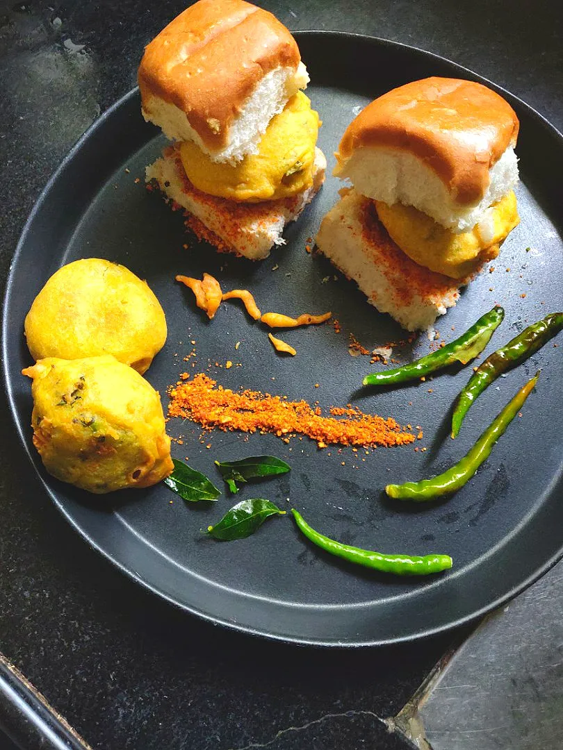 Vada pav|Anusha Kurupさん