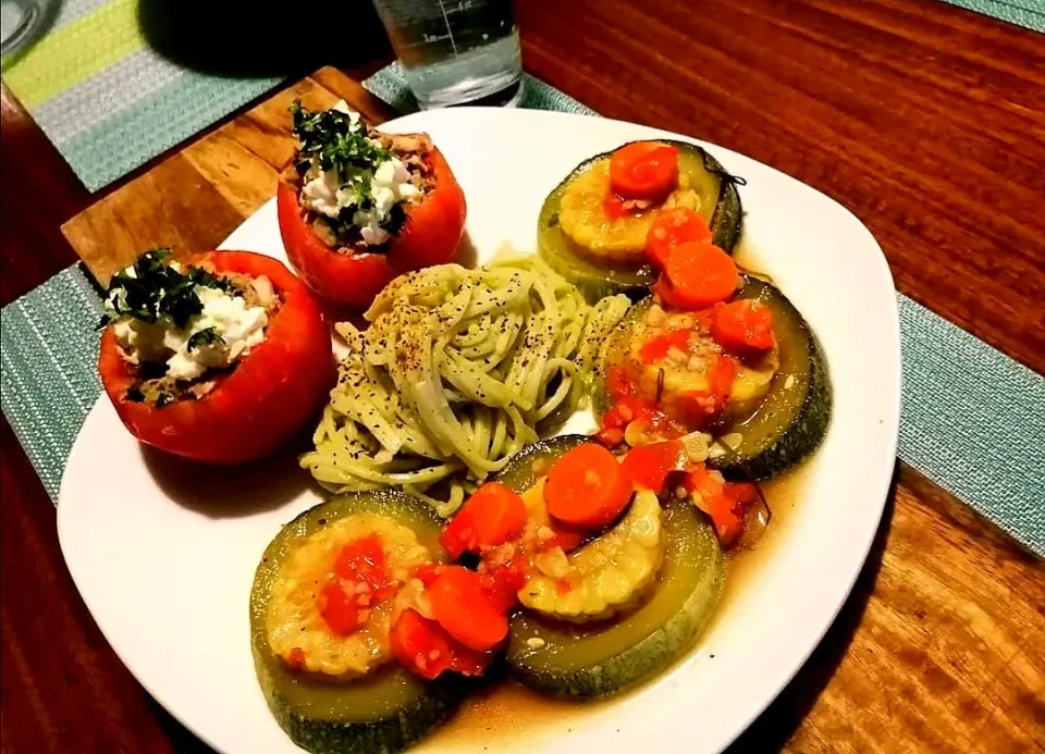 Zucchini, pasta y tomate relleno😍✔️|Juan Franciscoさん