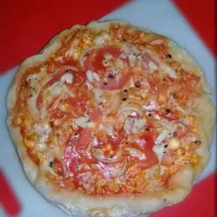 Snapdishの料理写真:home made pizza 
without cheese and mewnisw🍕🍕|Sumaiya Rahmanさん