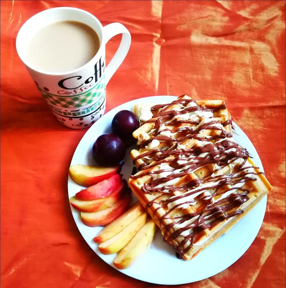 Nutella Waffel with fresh fruits ❤️😋|Nesmaさん