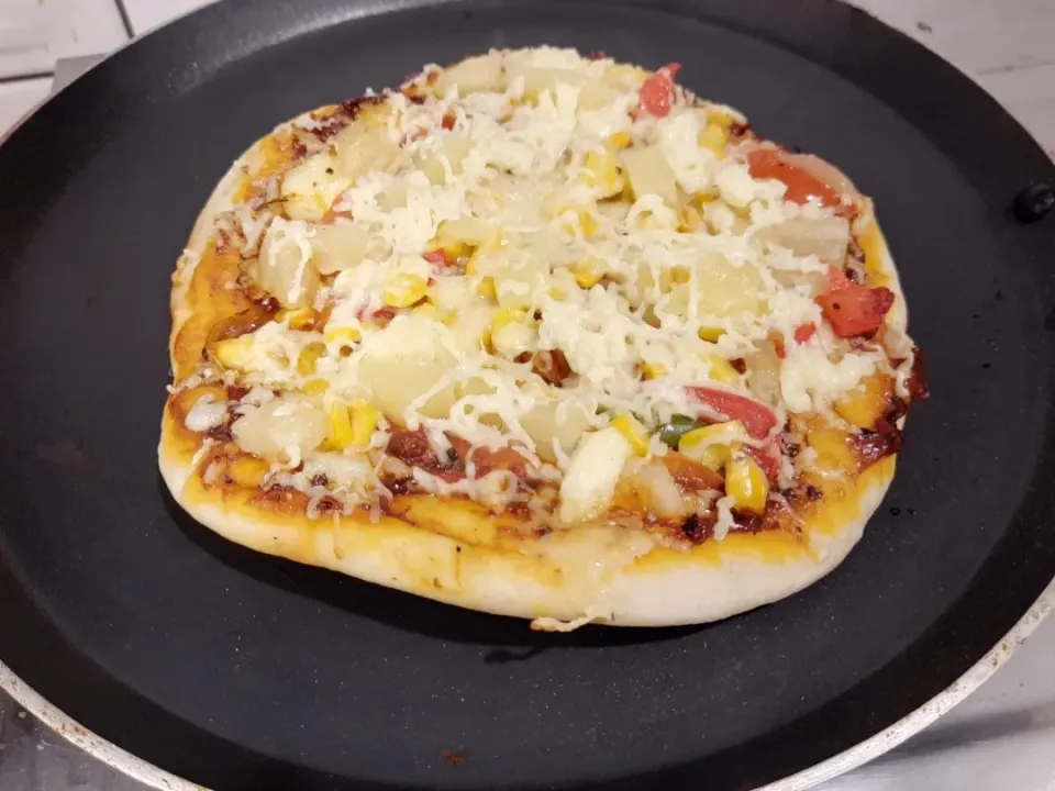 Pineapple corn bell pepper topping Pizza!|namさん