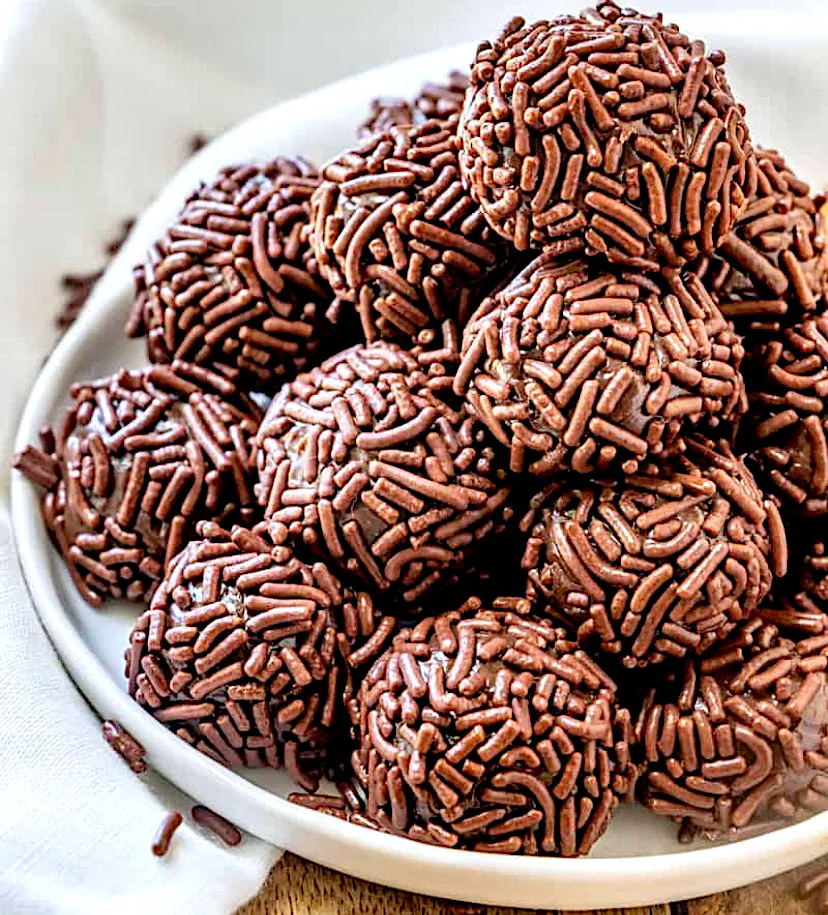 Snapdishの料理写真:Brigadeiro|Rowaidaさん