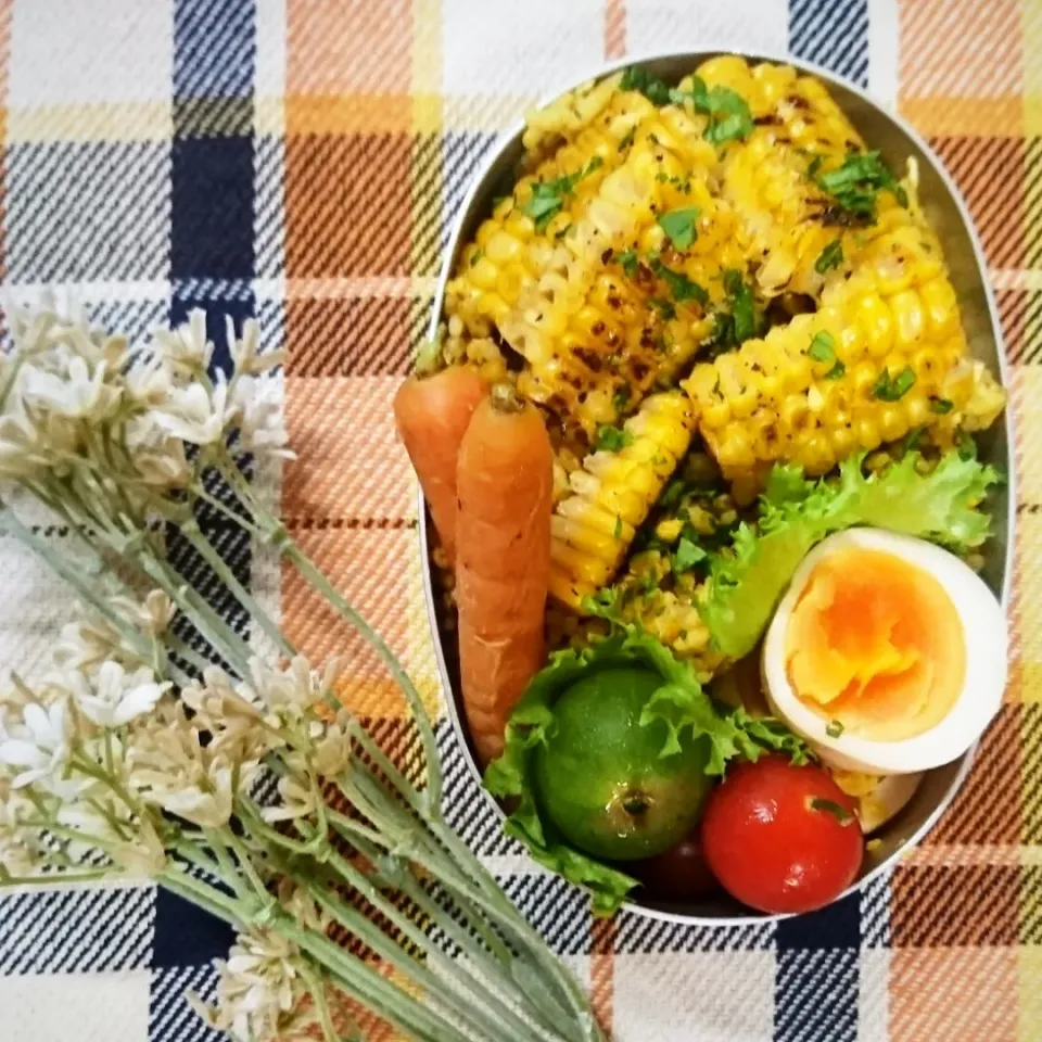 Snapdishの料理写真:カレーピラフ 😋|fumi ◡̈⋆さん