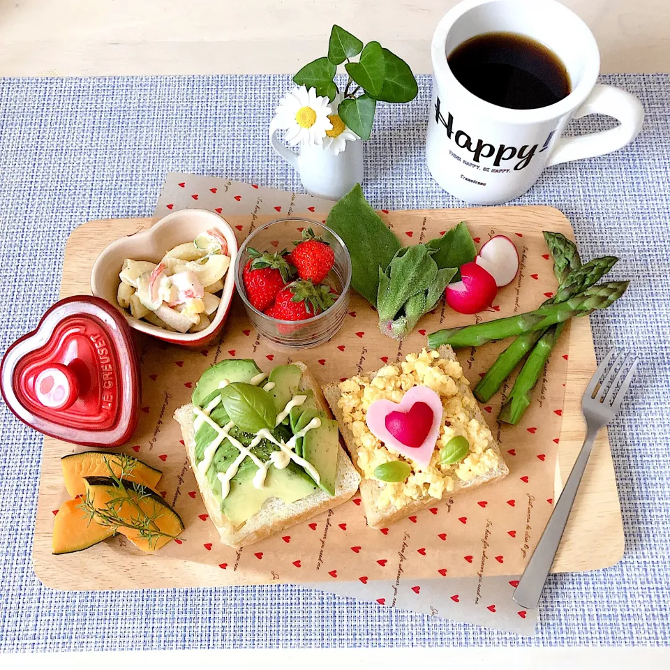 おうちカフェ「ミニ食パンのオープンサンド🍞」|Happy suzumeさん