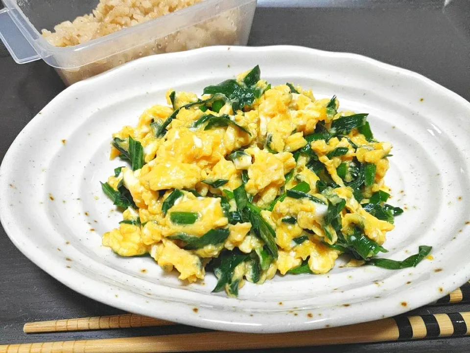 からあげビールさんの料理 味付けカンタン♪バター風味のこれうまニラ玉|ポチ子さん