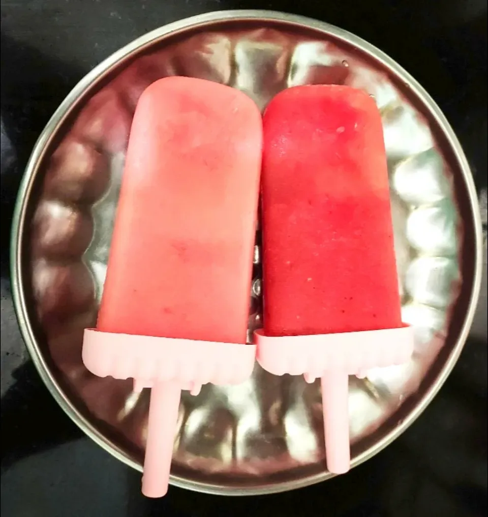 Snapdishの料理写真:watermelon popsicles|Serah@2015さん