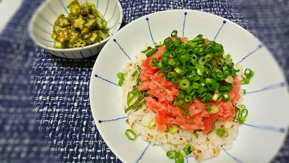 Snapdishの料理写真:★今夜の晩酌★
☆ネギトロ丼
☆オクラの糠漬け|☆Chieco☆さん