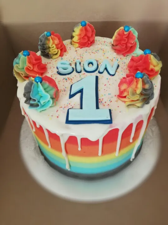 Rainbow Drip Cake|kiaさん