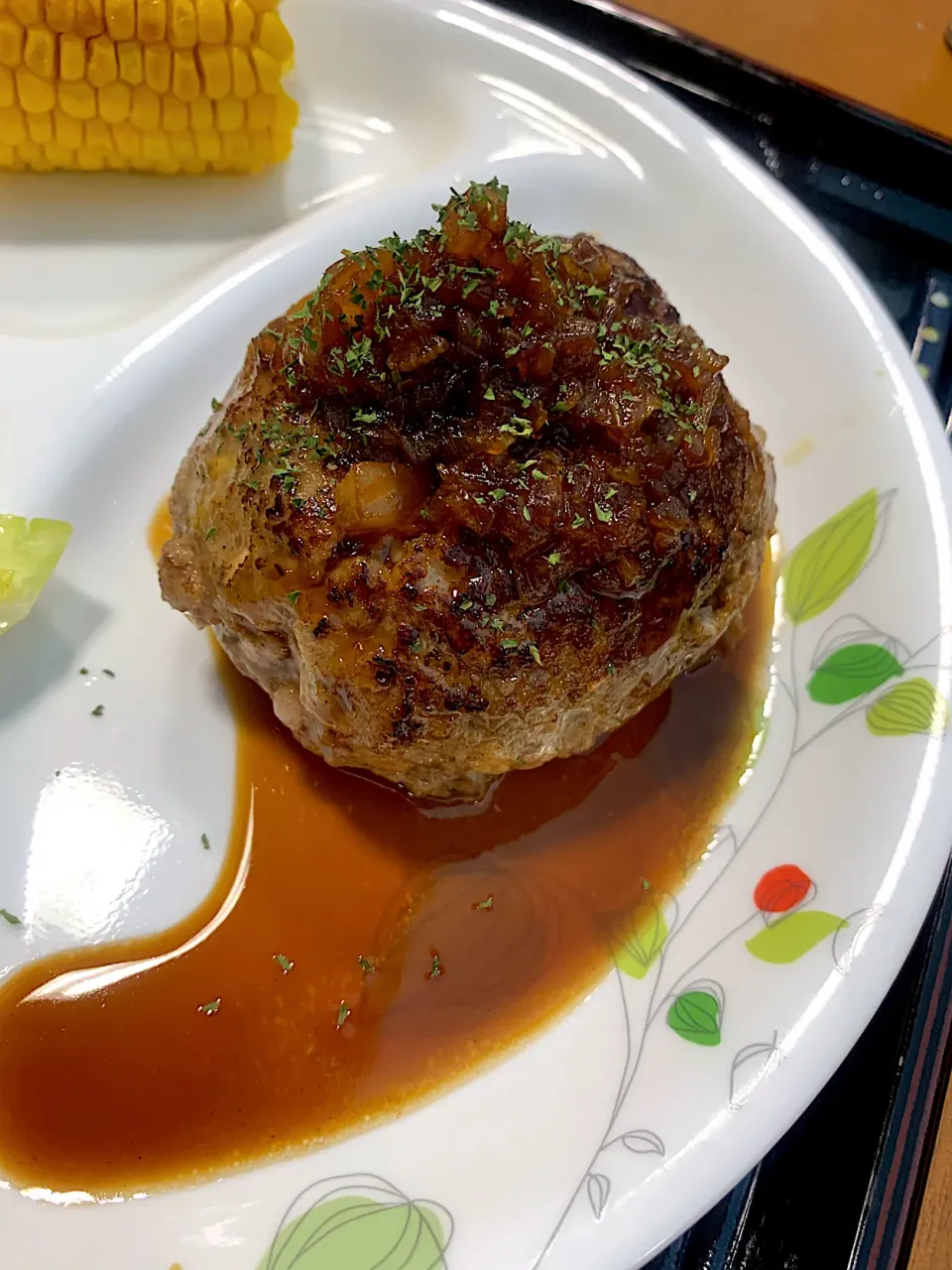 Snapdishの料理写真:ジューシーハンバーグ|ひろさん