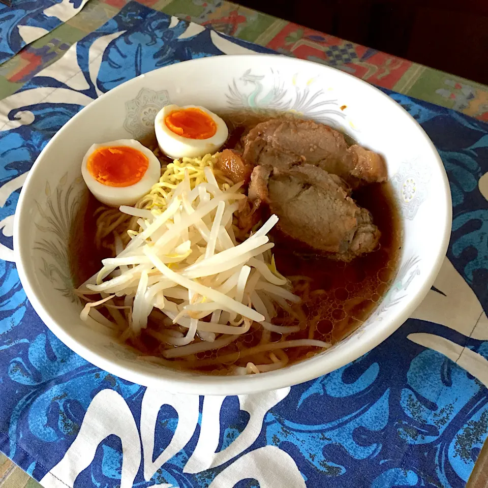 お昼は手作りチャーシューでラーメン🍜|Emiさん