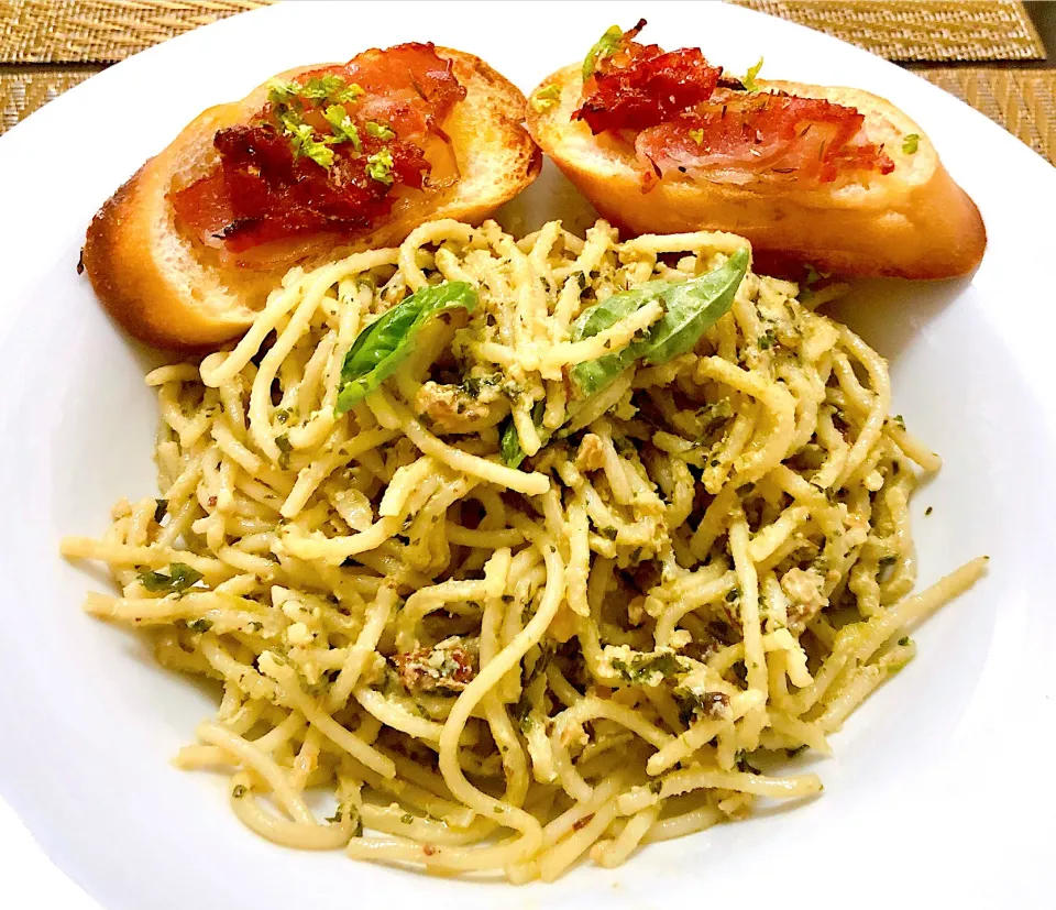 Homemade Pesto Pasta|Elenorさん