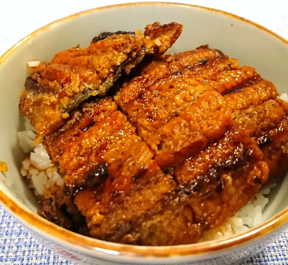 鰻丼( ´艸｀)|しーPaPaさん