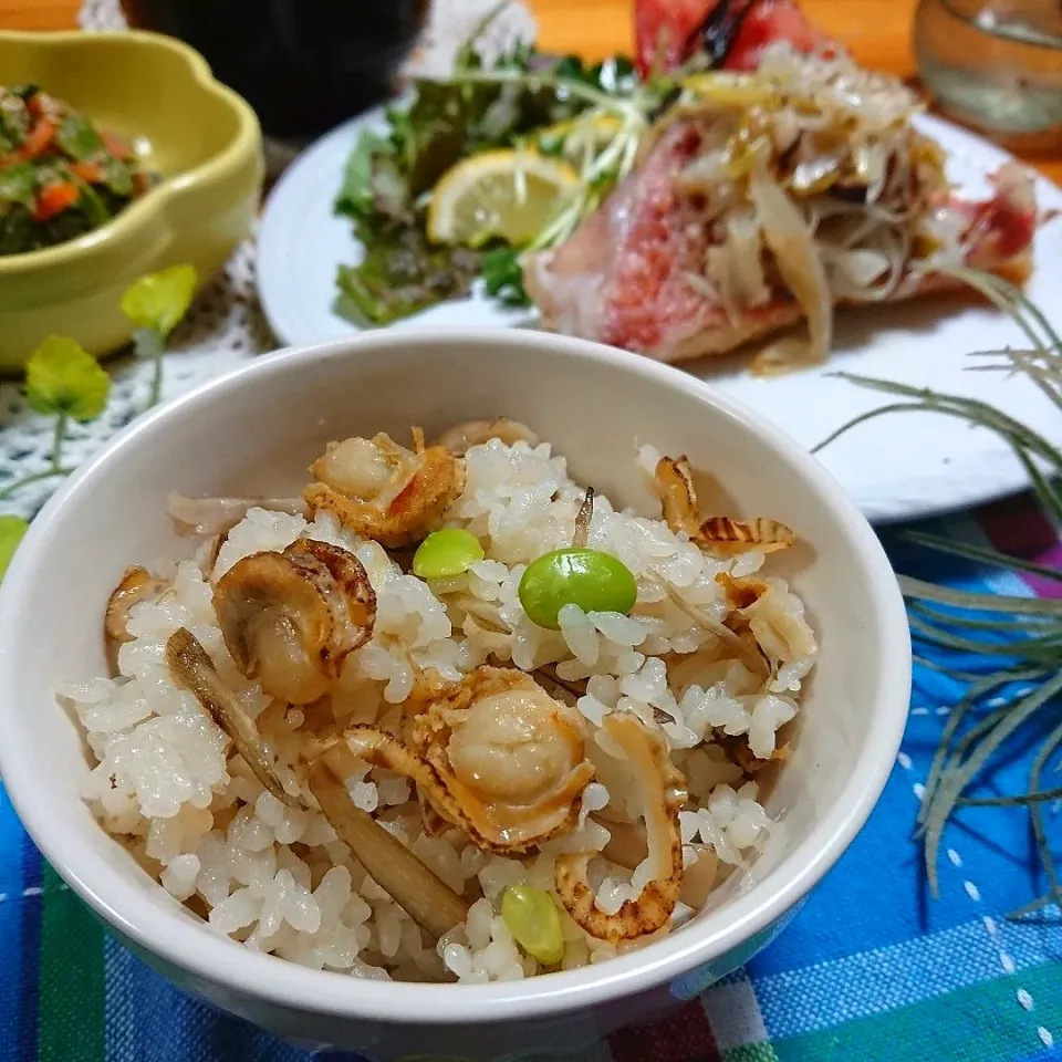 Snapdishの料理写真:ベビホ入り炊き込みご飯🎶|とまと🍅さん