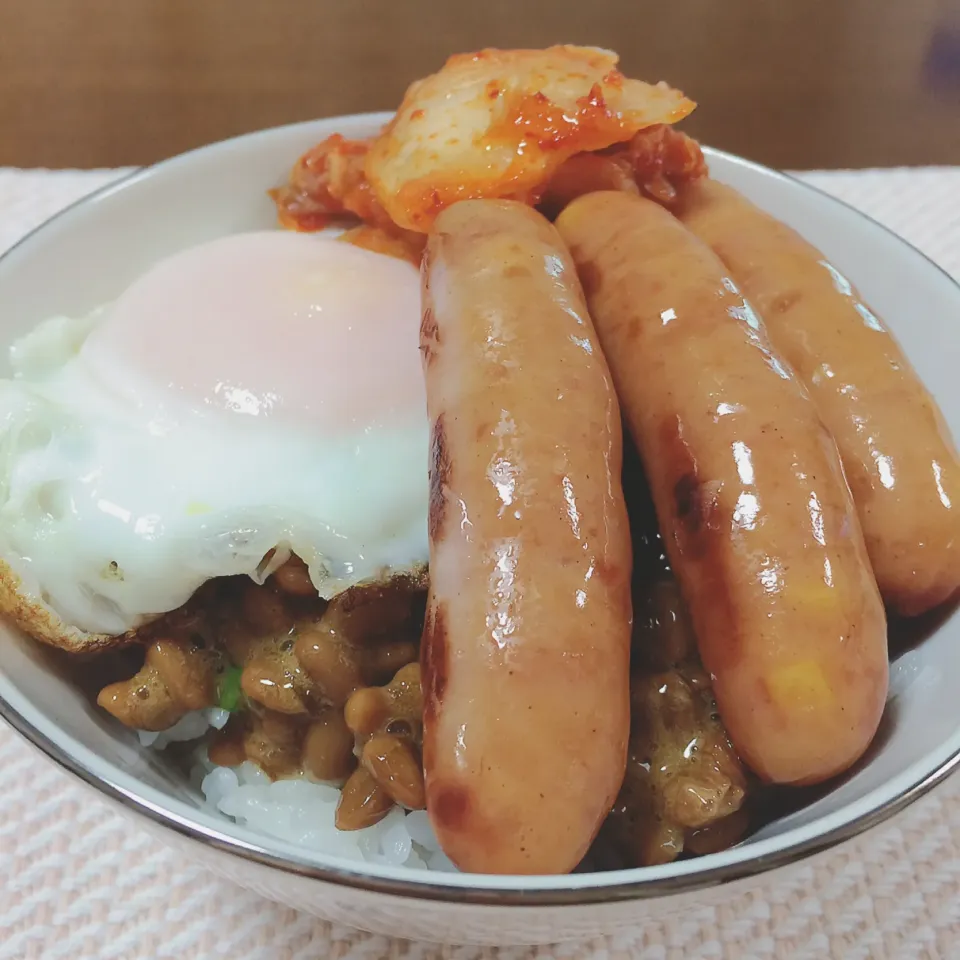 朝ごはん丼🍚|waiwaiさん