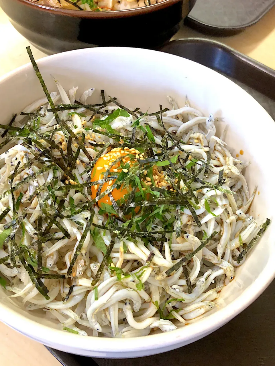 しらす丼|よちまるさん