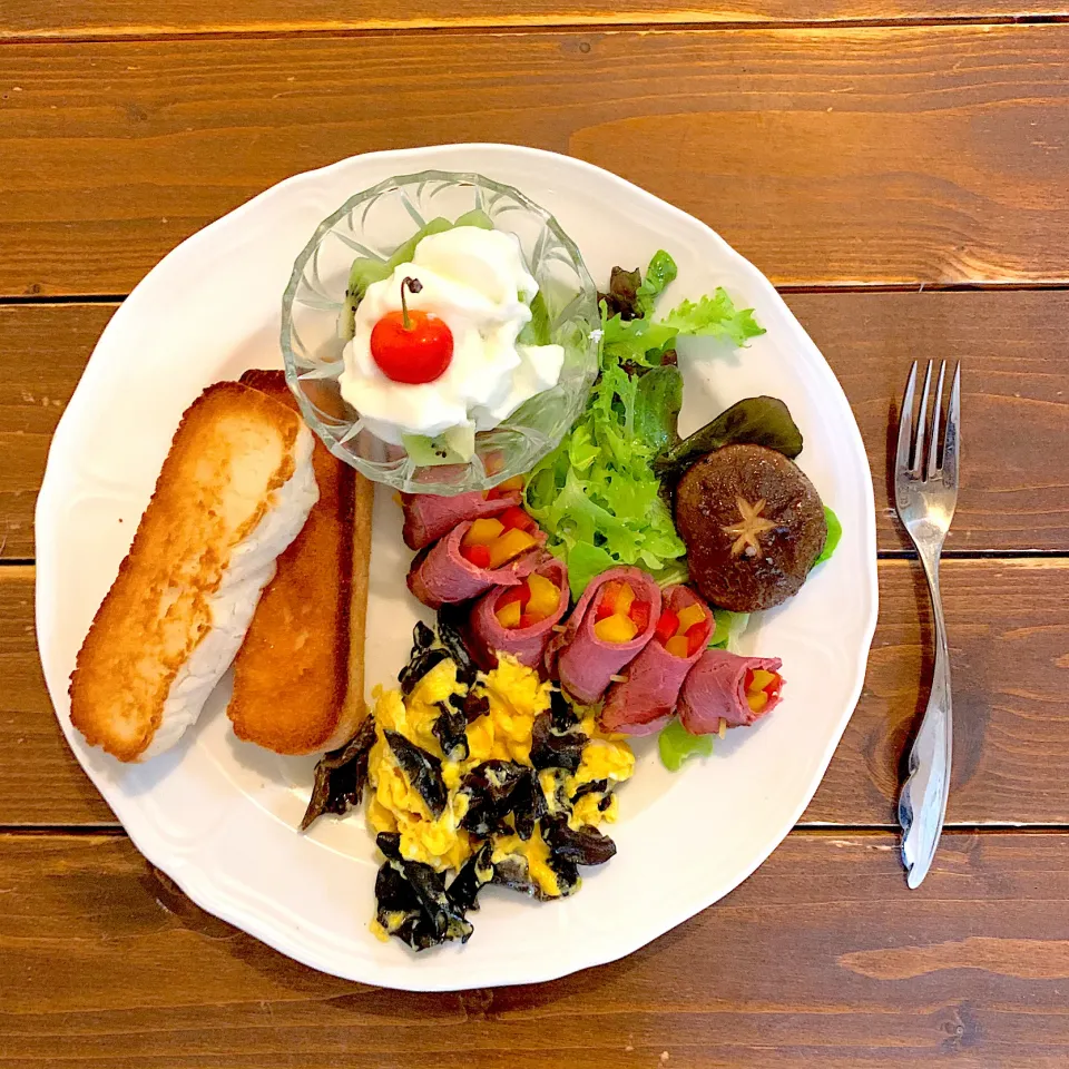 朝ごはんプレート💕|ともさん