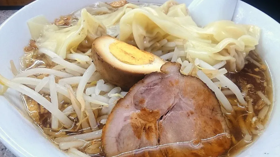 中華麺店 喜楽：ワンタン麺|大脇さん