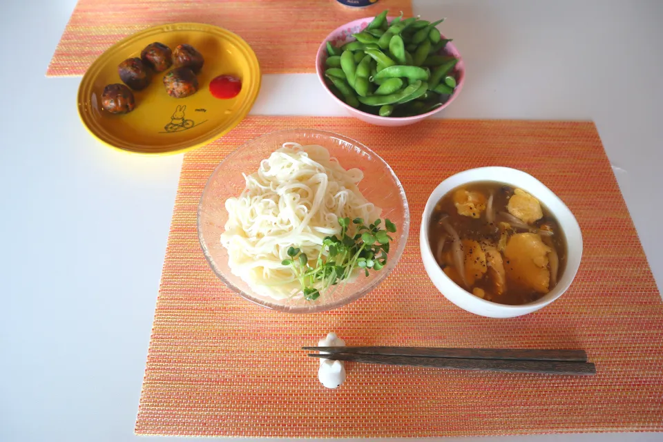 今日の昼食 酸辣湯風そうめん、IKEAベジボール、枝豆|pinknari🐰🌈さん