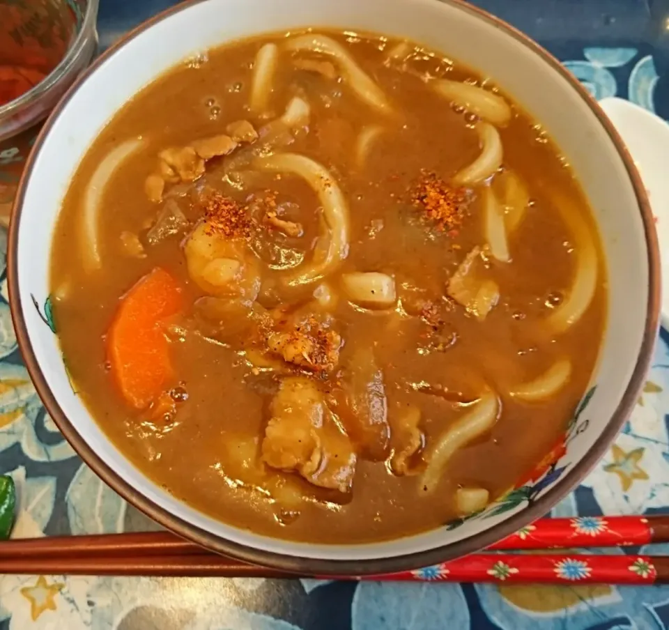 お昼はカレーうどん🍜|しまだ ちえこさん