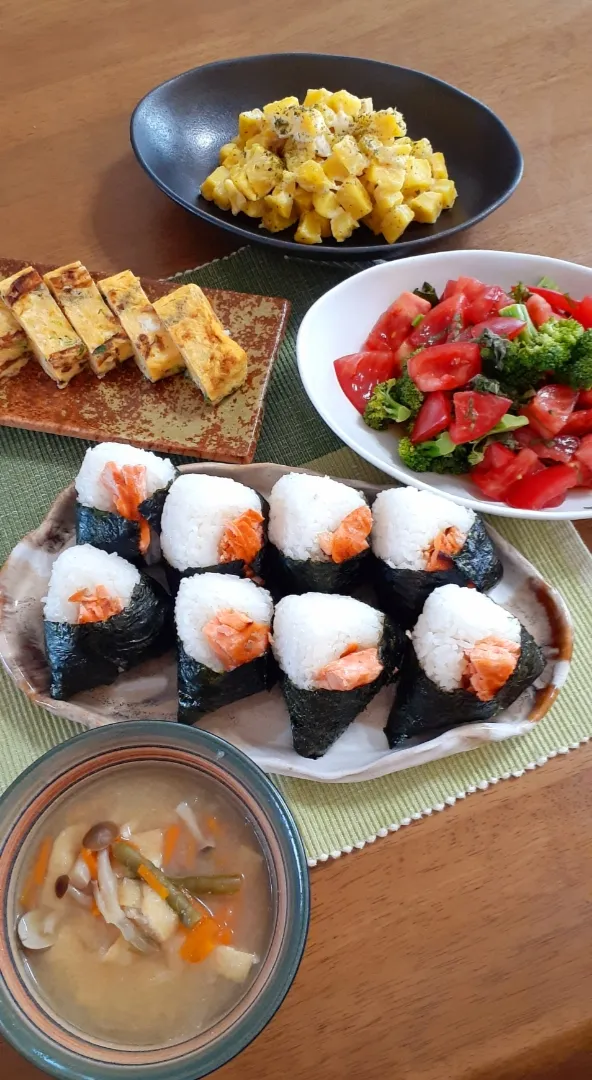 シャケおにぎりランチ|makikoさん