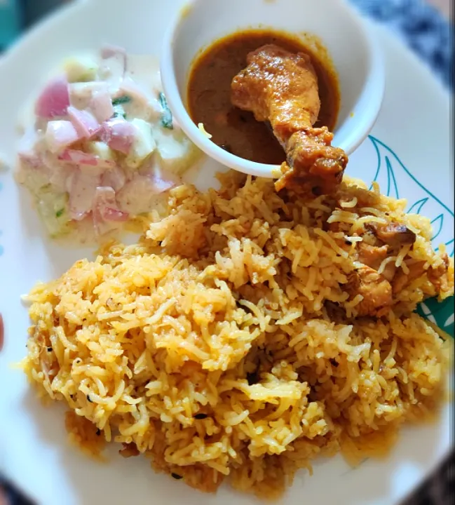 Snapdishの料理写真:Chicken-biryani!
from my kitchen ❤️|Basic foodie 🧡さん