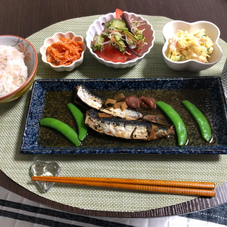 Snapdishの料理写真:6/7晩ご飯：鰯の梅煮|ななみんさん