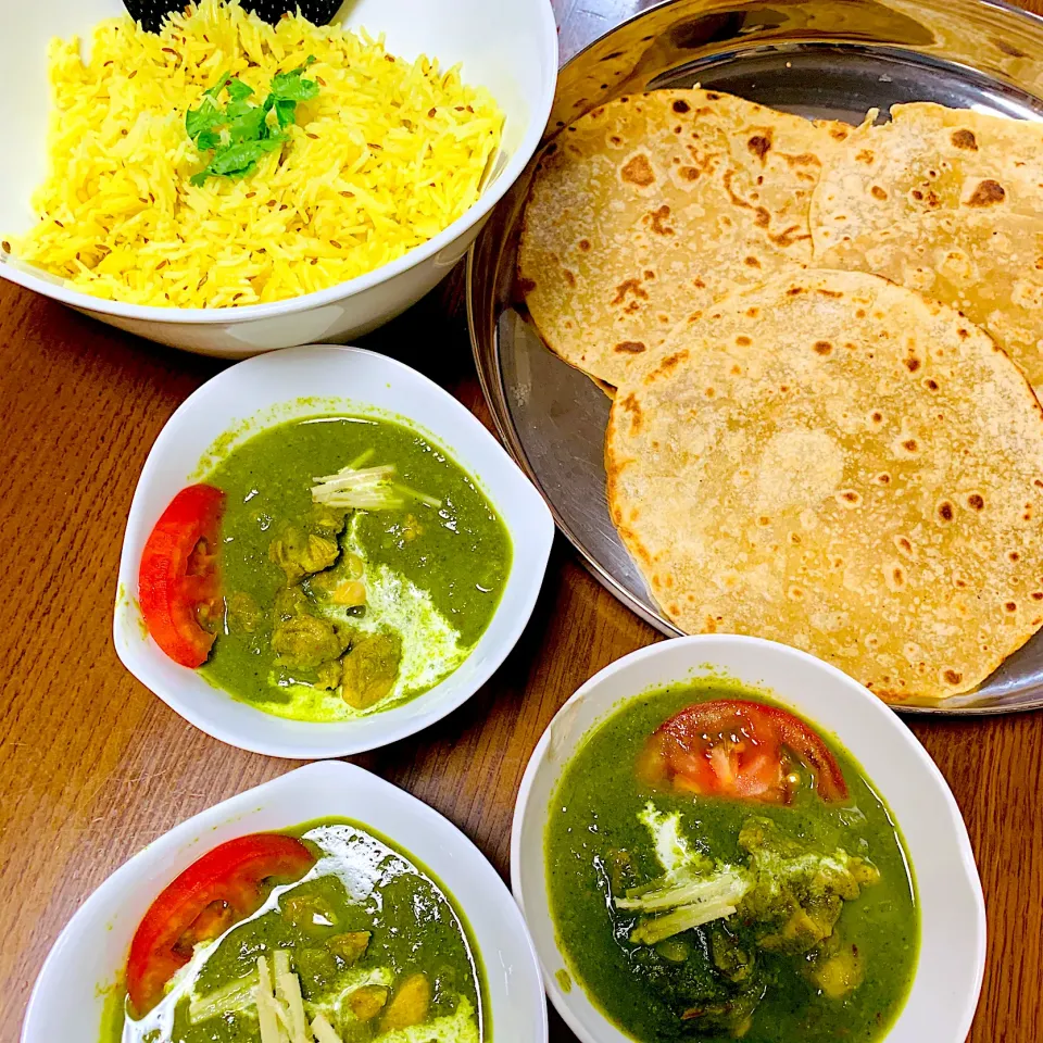 サグチキン、押麦入りバスマティのターメリックジーラライス、チャパティ|Akira Sugiharaさん