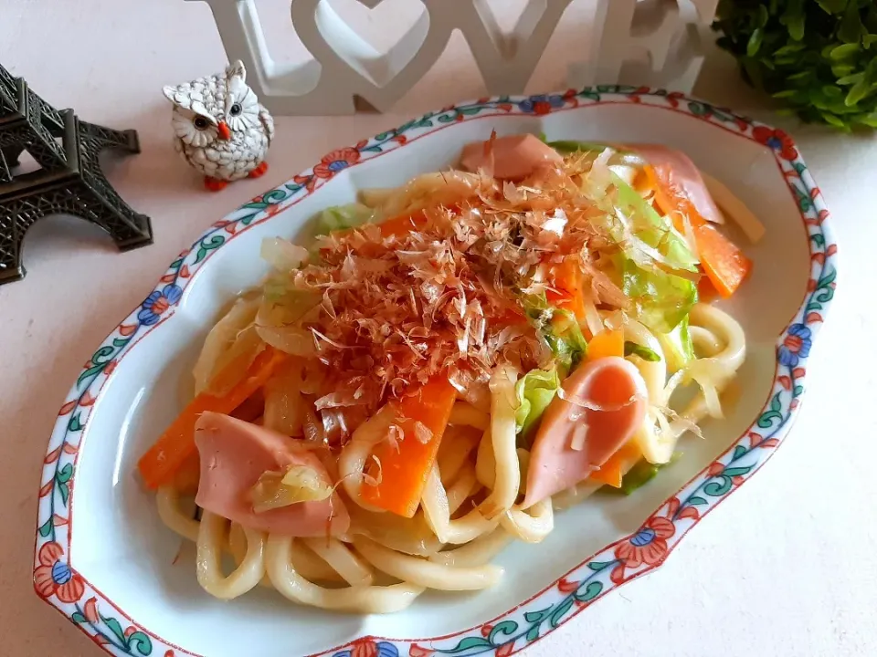 ♡お肉なし♡焼きうどん♡|ずんこたんさん