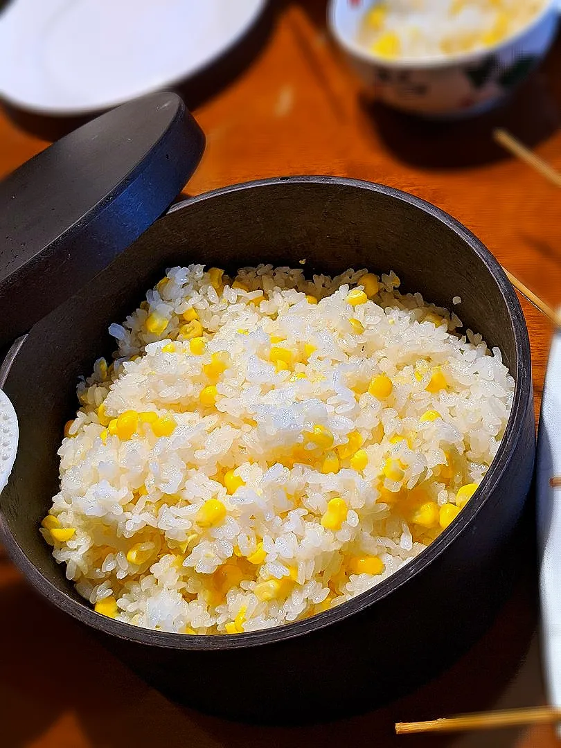 Snapdishの料理写真:トウモロコシご飯|あきおぐさん