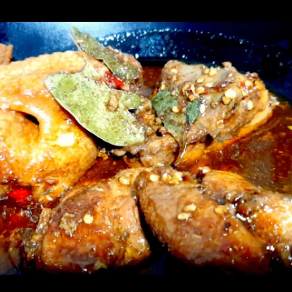 Spicy Chicken Adobo|Shane Sheynさん