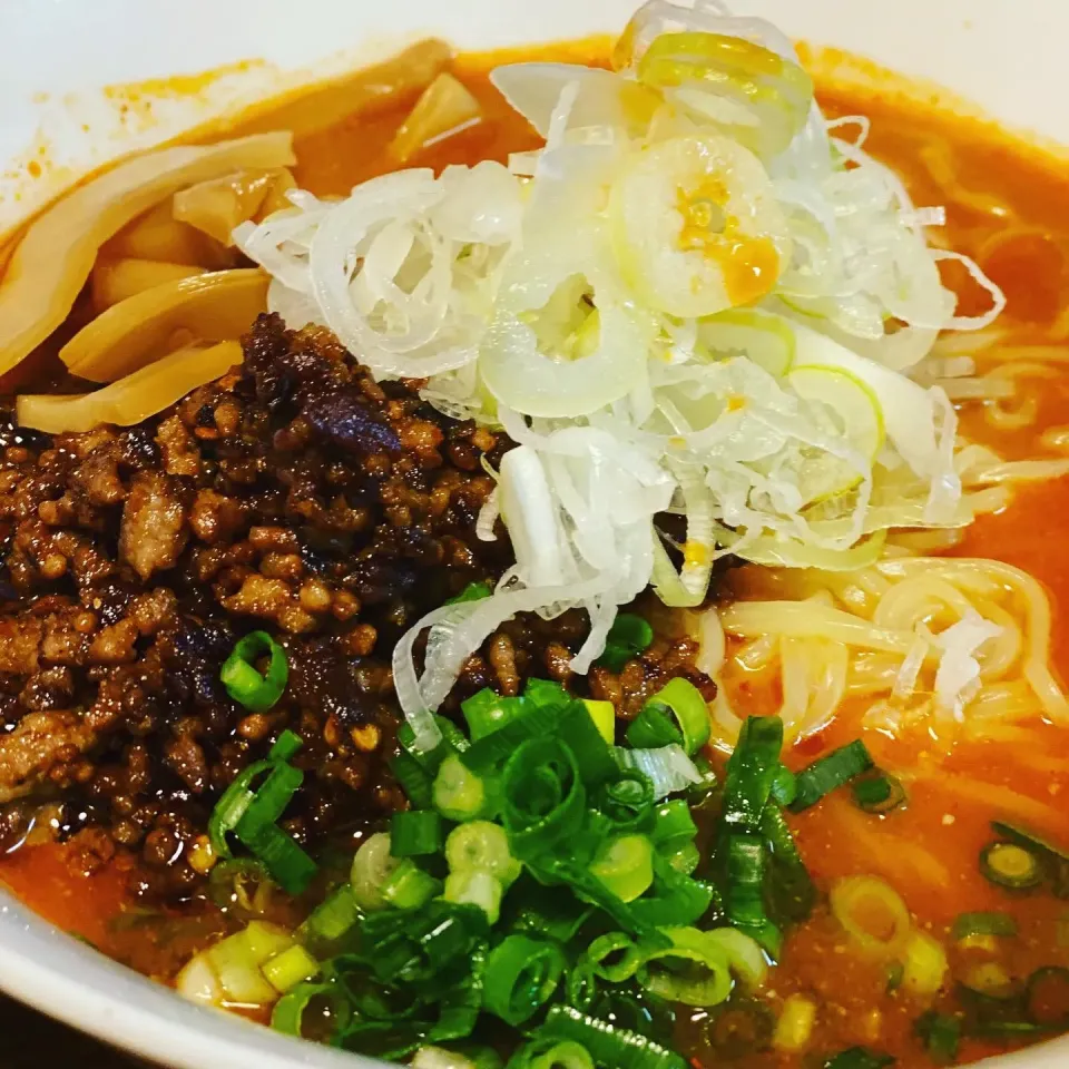 Beef Stock & Tomato Miso Ramen with Spicy Mince & Negi with Noodles #ramen #homemade #homecooking #noodles #soup|Emanuel Hayashiさん