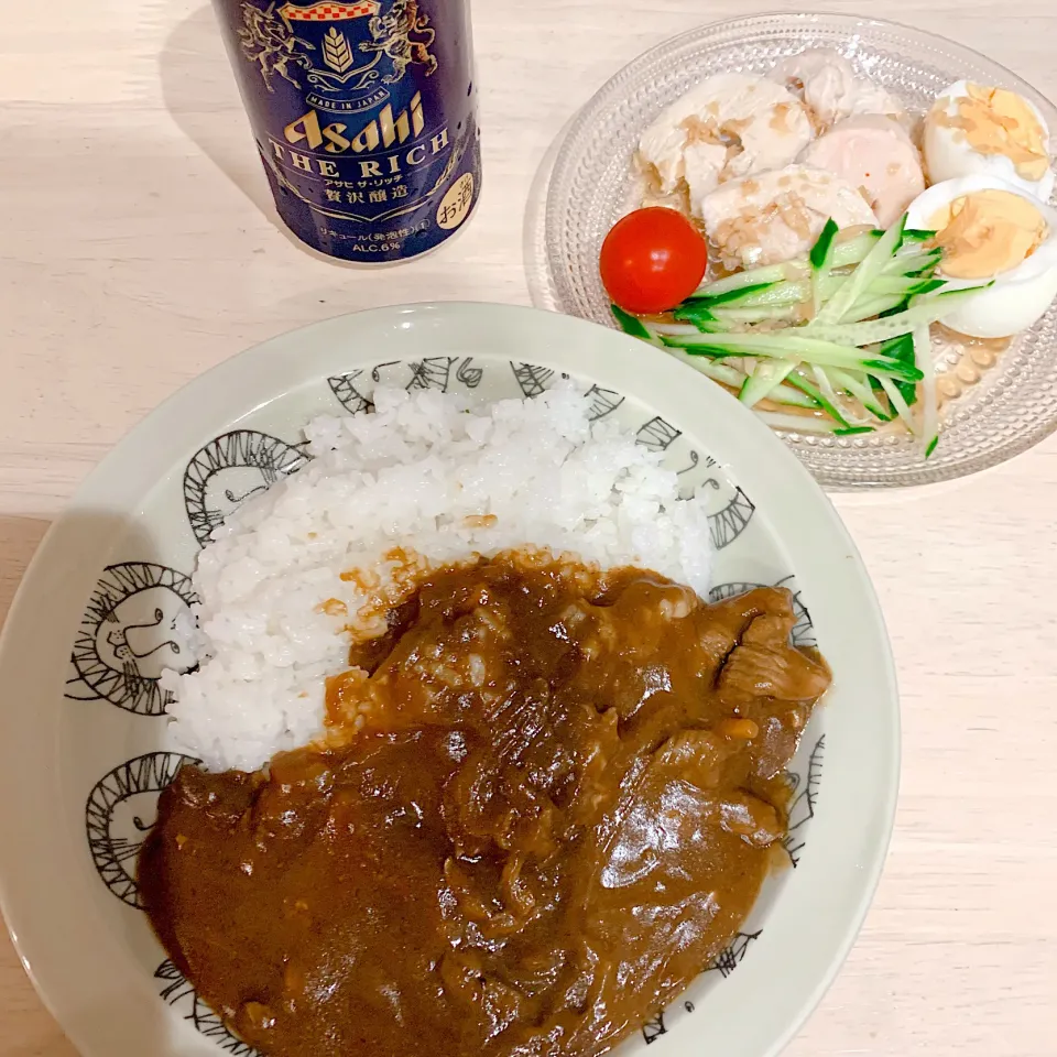 夜ご飯☺︎ カレー＆鶏むね肉のサラダ|とまこ(*^o^*)さん