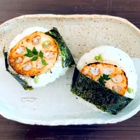 Snapdishの料理写真:焼きレンコンと山椒のおにぎり🍙